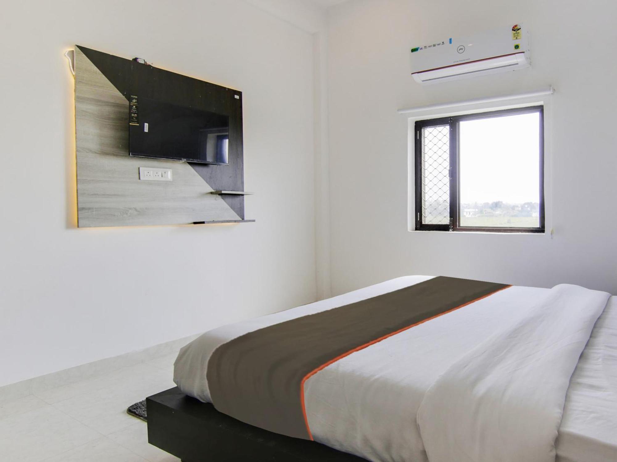 The Nines Hotel & Restro 奈尼塔尔 外观 照片