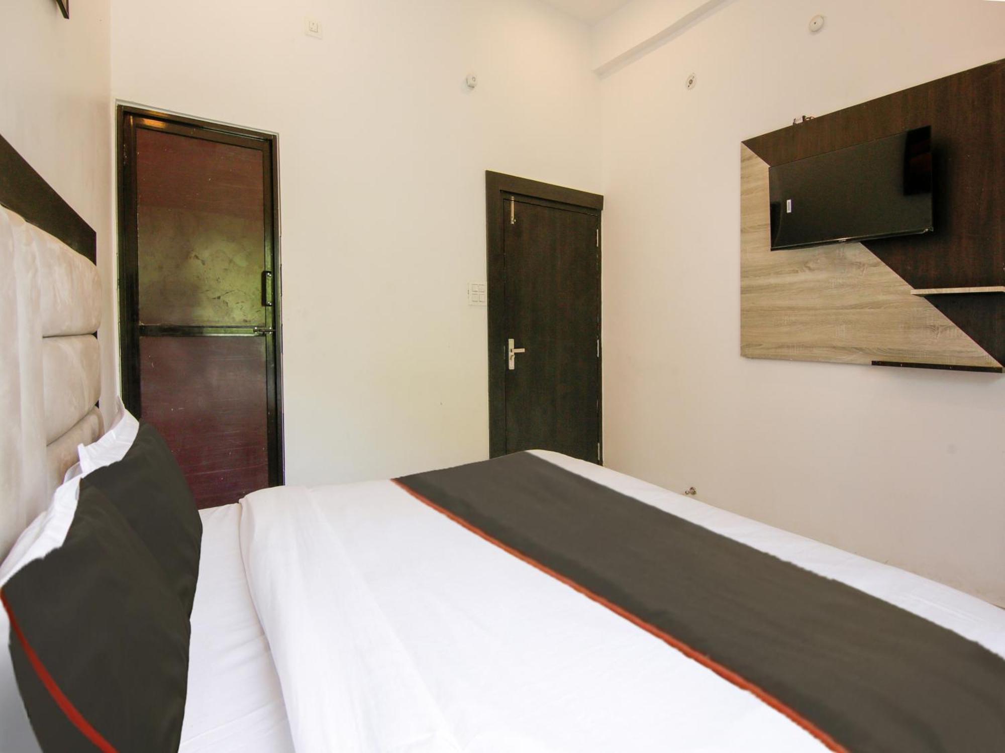 The Nines Hotel & Restro 奈尼塔尔 外观 照片